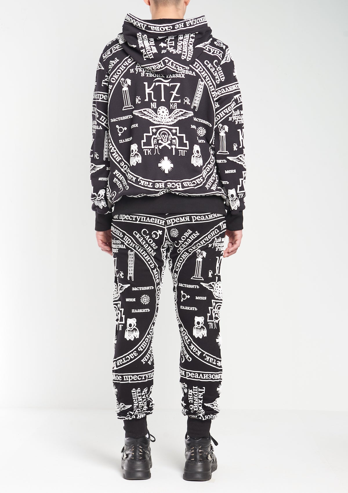 トップス kokonattsuttsu KTZ CAPSULE COLLECTION CHURCH PRINT HOODIE – KOKON TO ZAI LTD